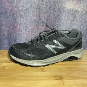 New Balance 1540v3 Mens Walking Running Shoes Sz 11 2E Wide Width Grey